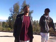 Лизнул передок возлюбленной и ввёл туда свой тёплый хуец