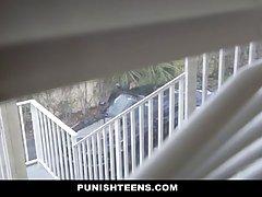 Порадовала посетителей чата Порадовала посетителей чата