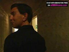 Сидят на кухне