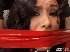 Манящий зов страсти и наслаждения в её глазах