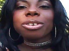 Неформалку из Азии выебали в жопу и кончили в рот