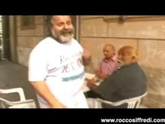 Грандиозный групповой секс с американскими студентками Грандиозный групповой секс с американскими студентками